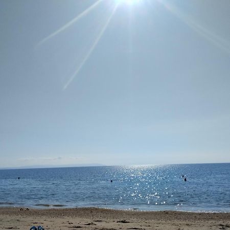 Вилла Θαλασσινή Αυρα Неа-Врасна Экстерьер фото